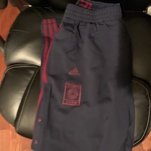 Never released YEEZY CALABASAS JOGGERS!